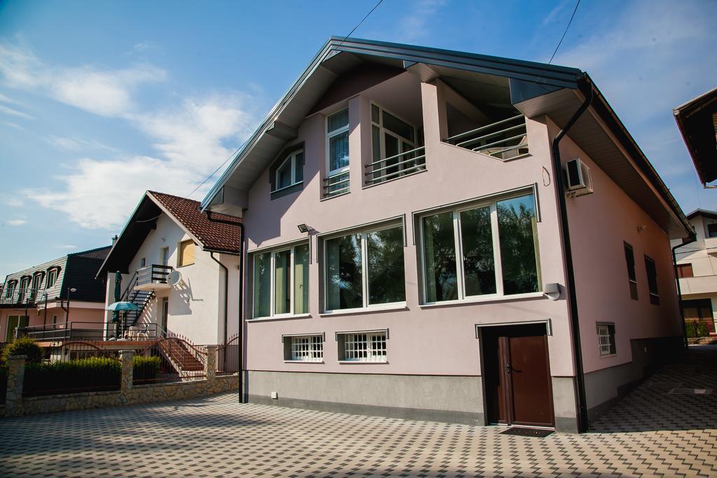 Villa Grace Bihac Luaran gambar